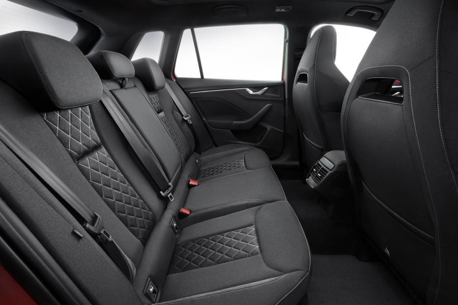 Интерьер Skoda Kamiq 2019 года  (WW) (фото 14 из 217)